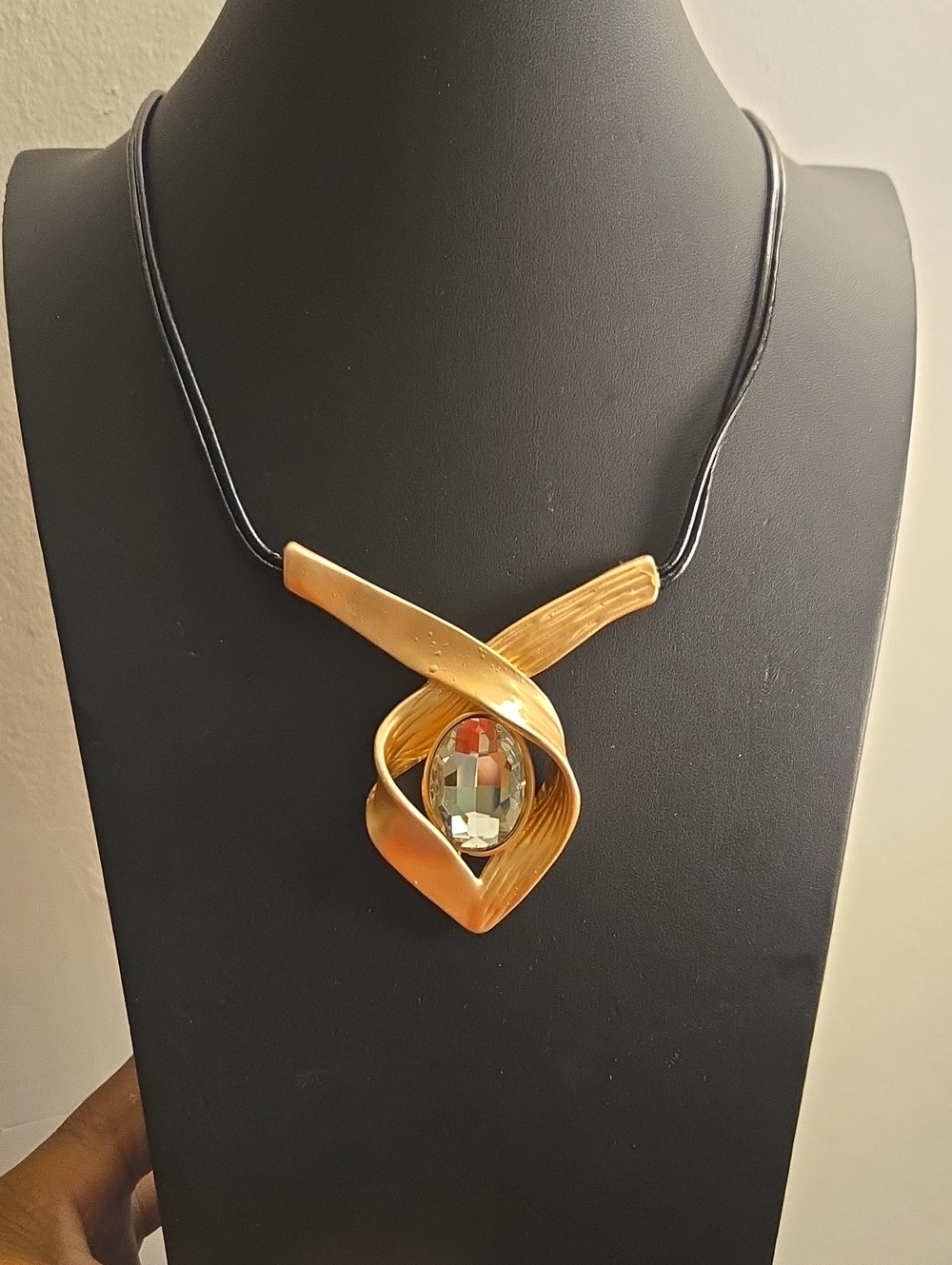 Gold Statement Pendant Necklace with Faceted Crystal - Unbranded